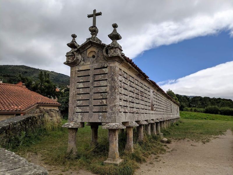 Hórreo de Carnota, monumento nacional y el más grande de Galicia