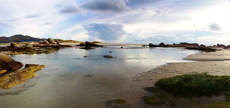 Entrada Boca do Río a la playa de Carnota, una de las mejores playas de España