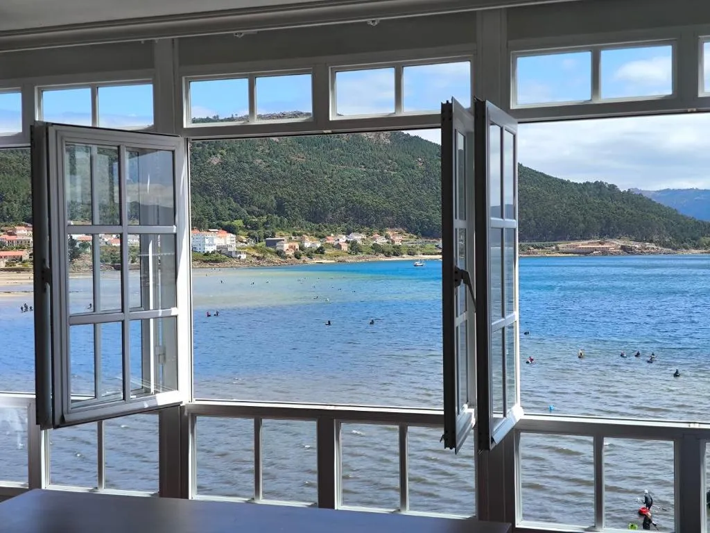 Apartamento Muros sobre el mar — vistas a la ría